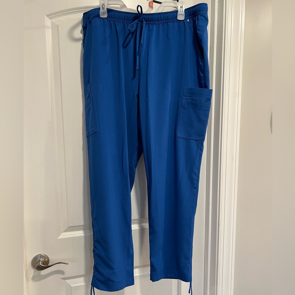 NWOT Easy Stretch by ButterSoft Halle Ruched Scrub Pants in Royal Blue XL